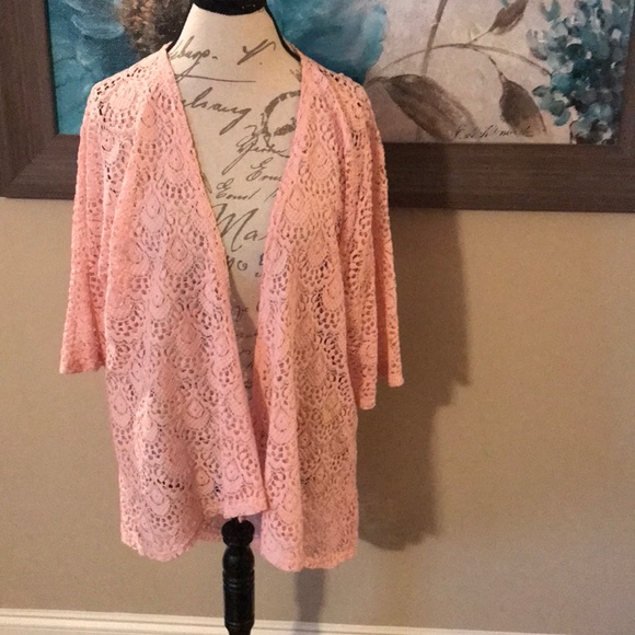 LuLaRoe Tops - LuLaRoe Small Lindsey soft pink